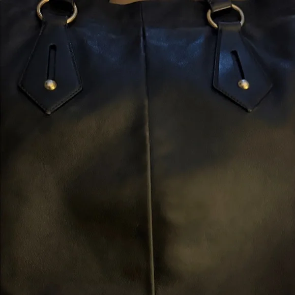 Yves Saint Laurent Elegant Black Tote and Wallet - Picture 5 of 13